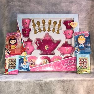 🆕 Disney Princess Gift Set Bundle 🎁